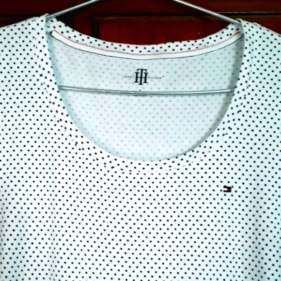 🤩Tommy Hilfiger tshirt top - Picture 3 of 4